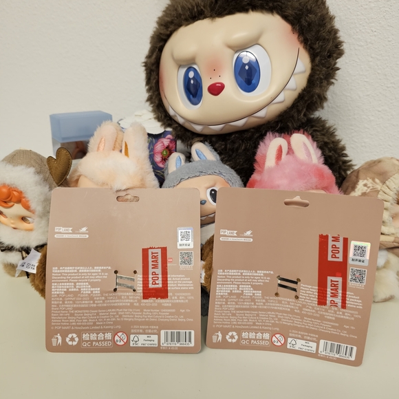 THE MONSTERS HAIR CLIP, ASIA EXCLUSIVE - Picture 2 of 4